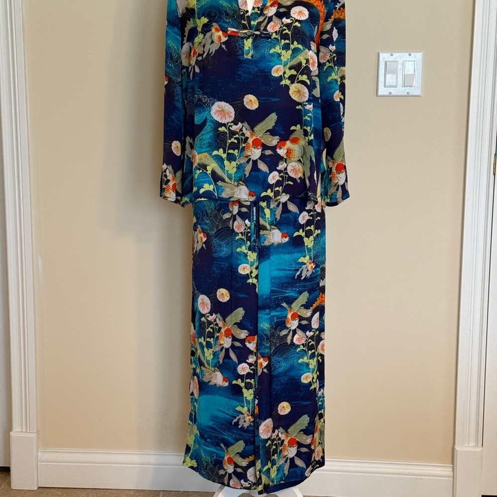 Natori Blue and Yellow Patterned Pajamas